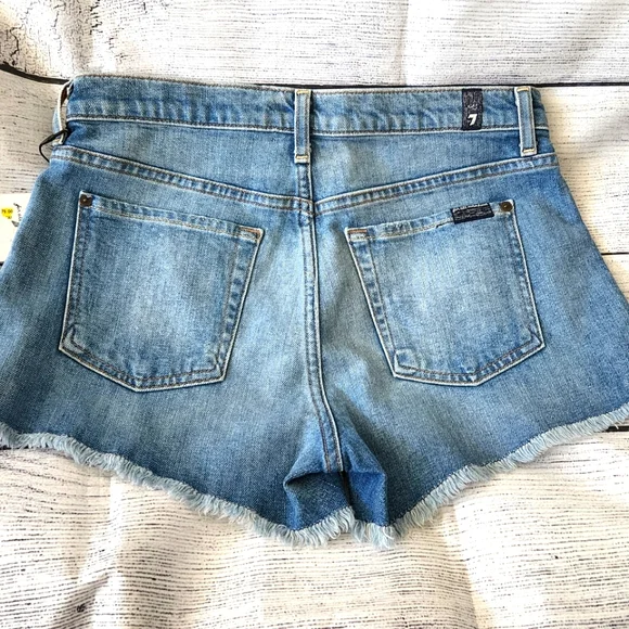 Women's 7 For All Mankind Denim Shorts - Picture 2 of 4